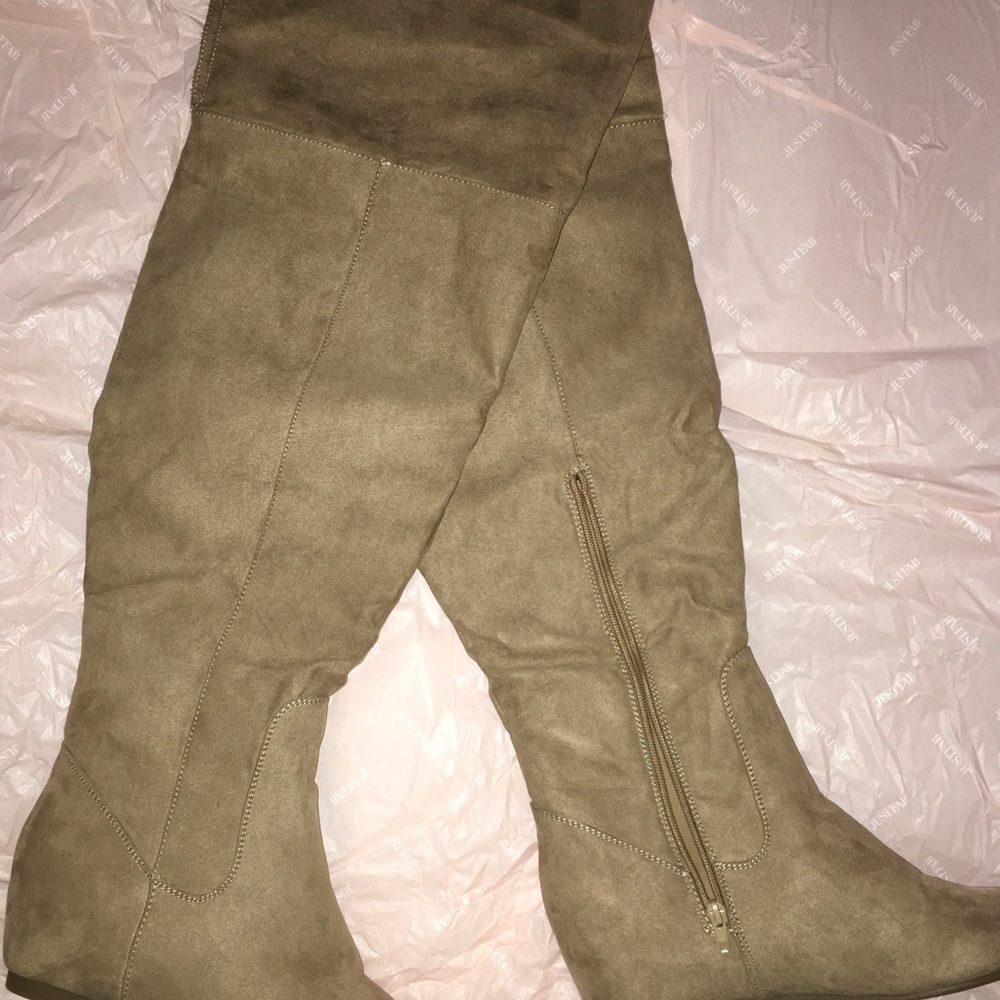 Wedge boots (1 1/2 inch)